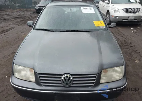 2004 Volkswagen Jetta Gls 2.0L z USA, uszkodzony, nr VIN 3VWSA69MX4M111637